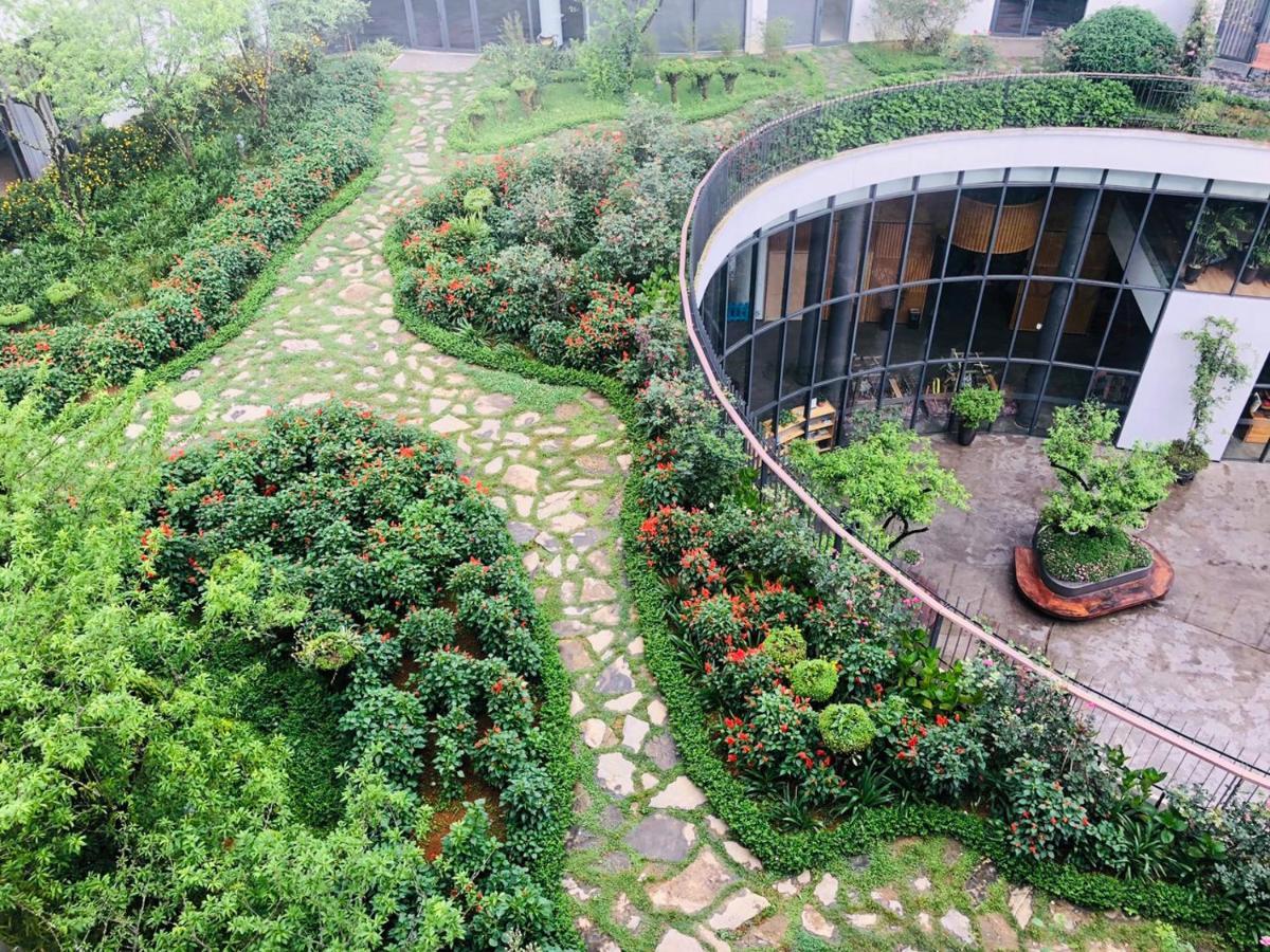 Pao'S Sapa Leisure Hotel Exterior photo The rooftop garden