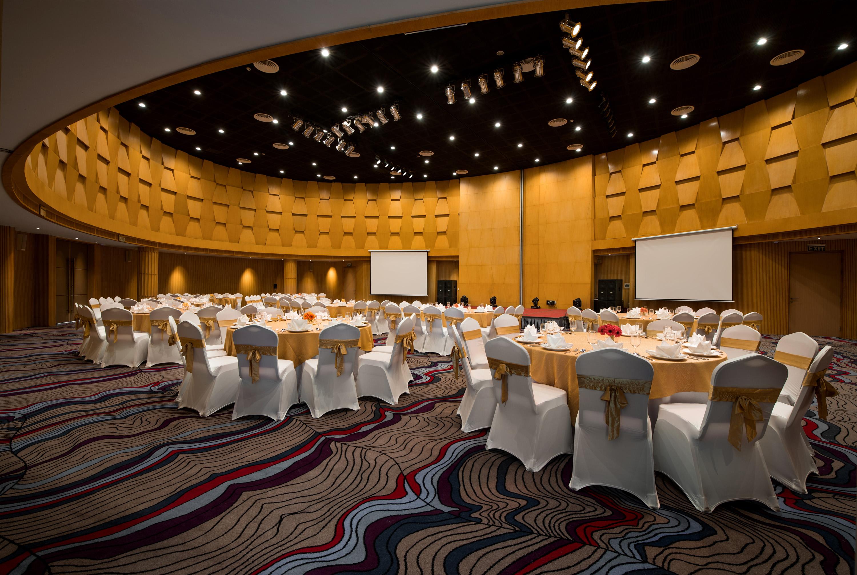 Pao'S Sapa Leisure Hotel Exterior photo The ballroom