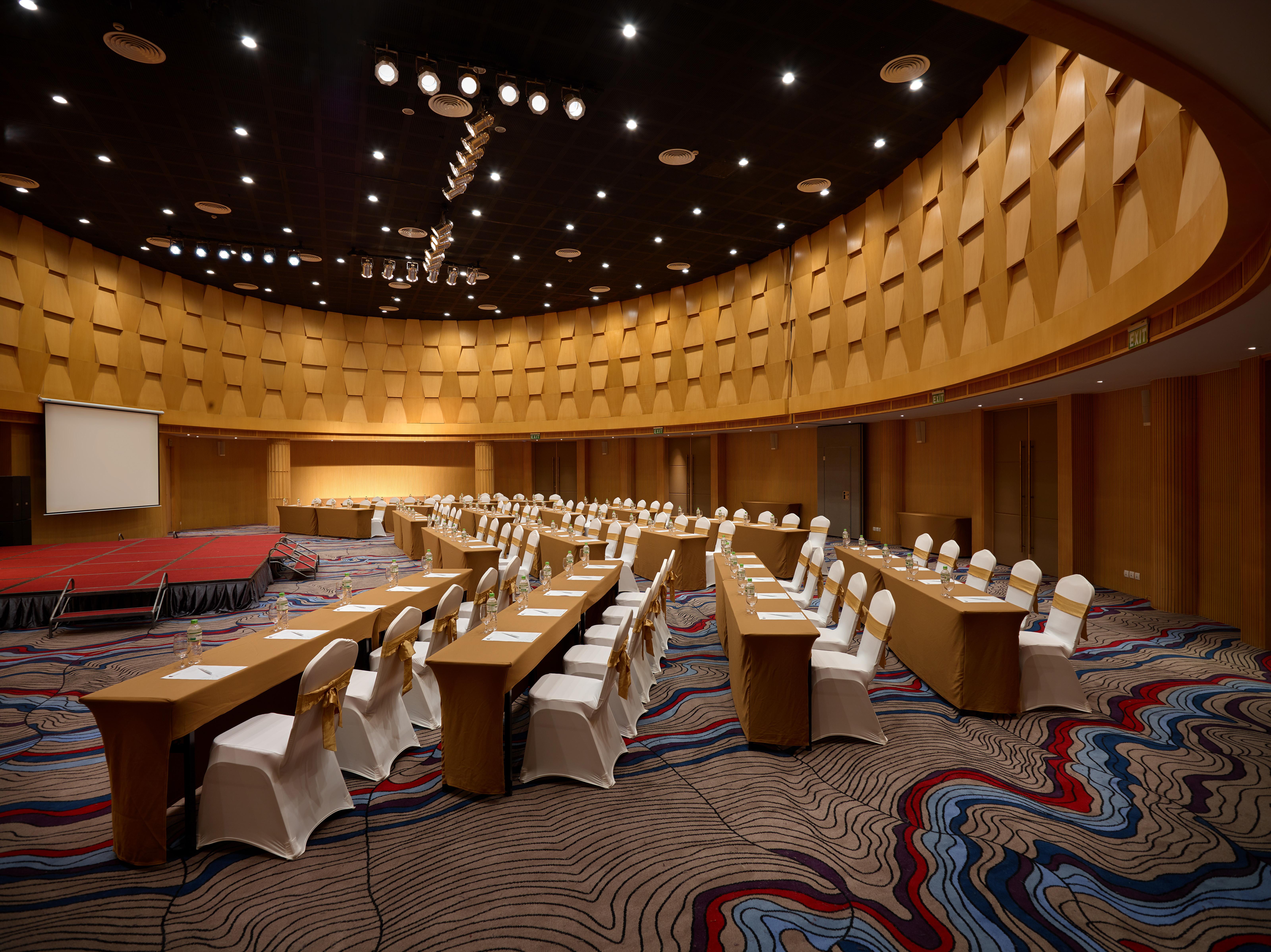 Pao'S Sapa Leisure Hotel Exterior photo The meeting room of the 13th Party Congress