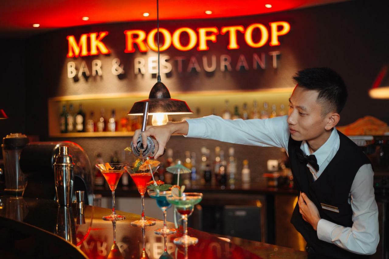 Pao'S Sapa Leisure Hotel Exterior photo MK Rooftop Bar & Restaurant